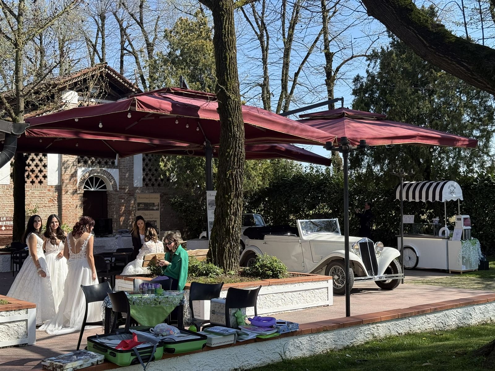 Il carretto durante un ricevimento in giardino